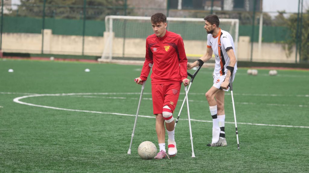 "Ortak Oyun": Göztepe U17 ve Ege Gücü Ampute Takımı Aynı Sahada Buluştu